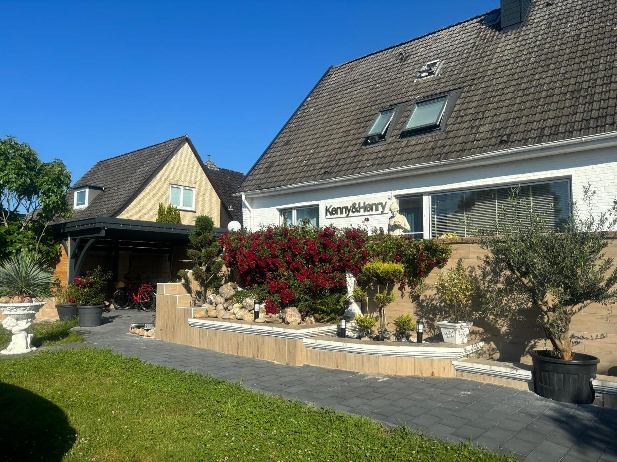 Hotel Kenny&Henry Cuxhaven Exterior foto